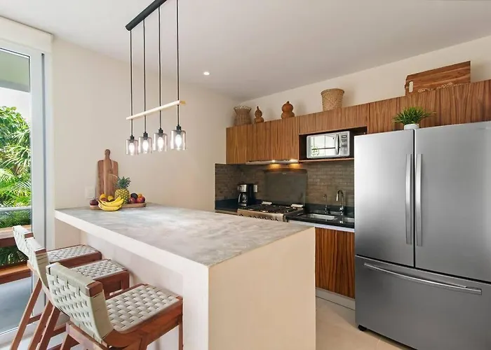 Apartment Oasis Walk To 7 Rooftop Pools With Ocean Views Akumal