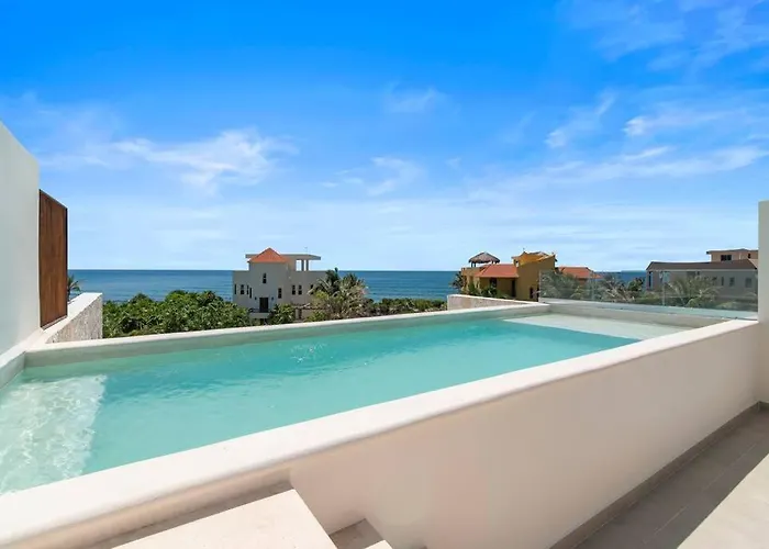 Oasis Walk To 7 Rooftop Pools With Ocean Views Akumal