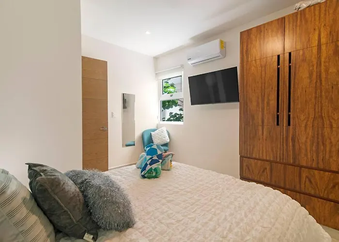 Oasis Walk To 7 Rooftop Pools With Ocean Views * Akumal