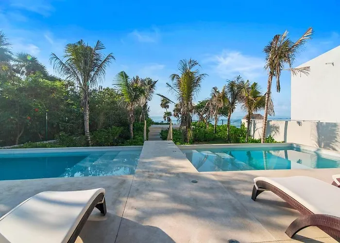 Apartment Oasis Walk To 7 Rooftop Pools With Ocean Views Akumal